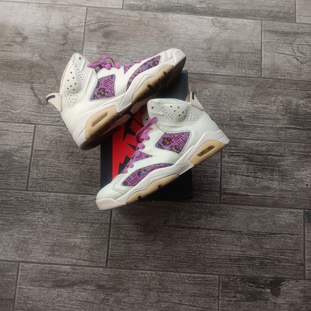 Nike Air Jordan Retro 6